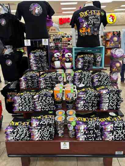 buc-ees hallowen theme